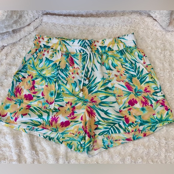 Hurley Pants - Floral Hurley Shorts Woman’s Size Large Lounge Shorts